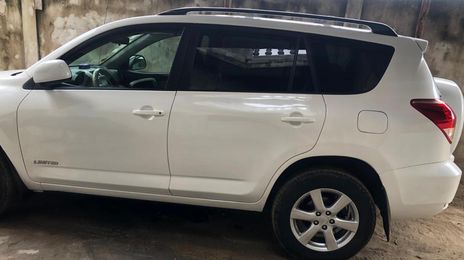 Toyota RAV4 • 2008 • 58,350 km