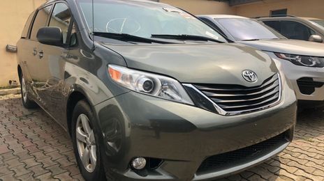 Toyota Sienna • 2018 • 50,000 km