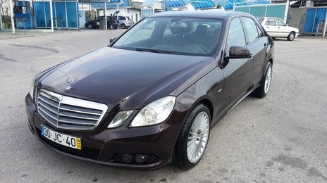 Mercedes-Benz E • 2009 • 318,300 km
