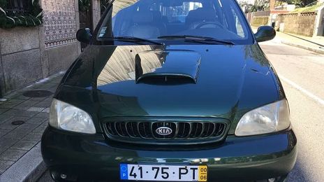 Kia Carnival • 2000 • 277,791 km