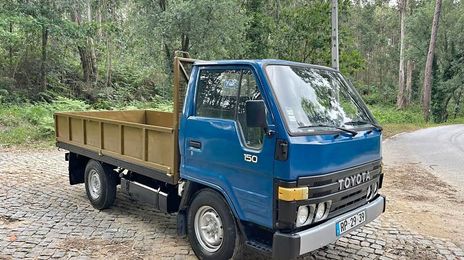 Toyota Dyna • 1987 • 257,000 km