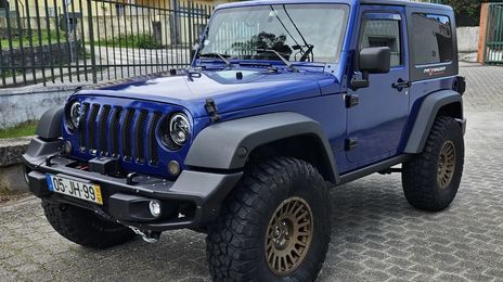 Jeep Wrangler • 2010 • 64,000 km
