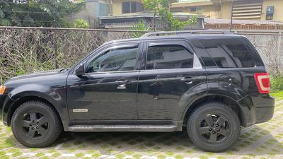 Ford Escape • 2008 • 192,000 km