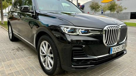 BMW X7 • 2019 • 80,000 km