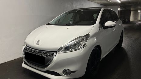 Peugeot 207 • 2012 • 96,341 km