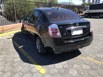 Nissan Sentra 2.0 • 2012 • 141,000 km