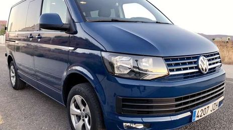 Volkswagen T5 Caravelle • 2017 • 208,089 km