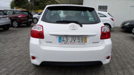 Toyota Auris • 2010 • 190,000 km