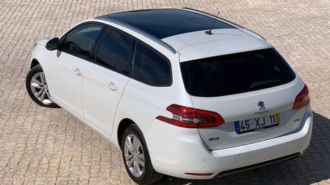Peugeot 308 SW • 2015 • 119,999 km