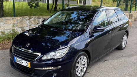 Peugeot 308 • 2015 • 160,000 km