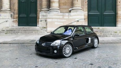 Renault Clio • 2006 • 82,500 km