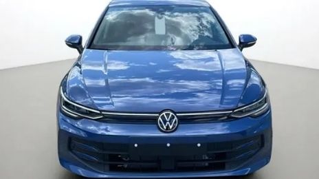 Volkswagen Golf • 2025 • 6,000 km