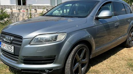 Audi Q7 • 2006 • 311,000 km