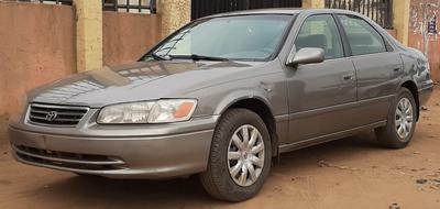Toyota Camry • 2001 • 58,241 km
