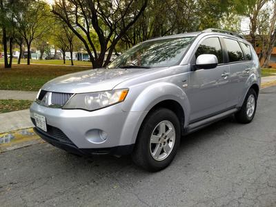 Mitsubishi Outlander • 2009 • 147,000 km