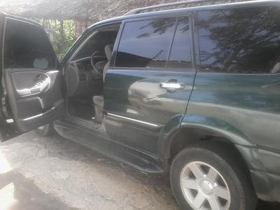 Suzuki Grand Vitara XL-7 • 2003 • 250,000 km