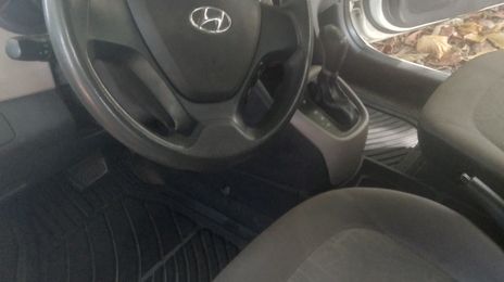 Hyundai i10 • 2015 • 166,000 km