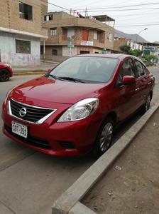 Nissan Versa • 2013 • 115,000 km