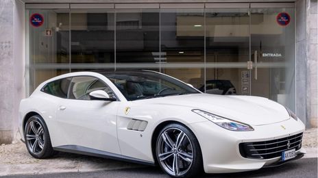 Ferrari GTC4Lusso • 2016 • 30,000 km