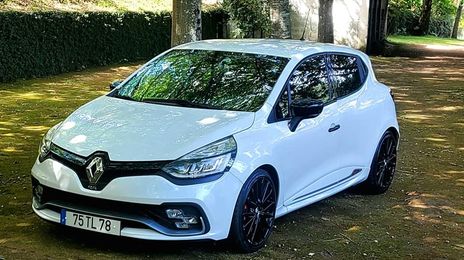 Renault Clio • 2015 • 60,000 km