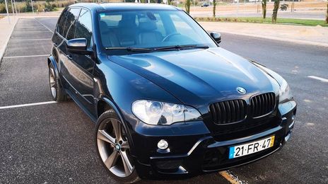 BMW X5 • 2008 • 318,000 km