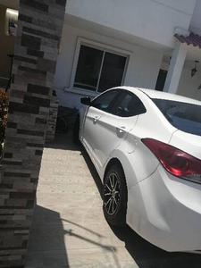 Hyundai Lantra • 2012 • 178,000 km