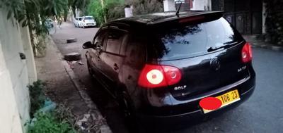 Volkswagen Golf • 2006 • 322,000 km
