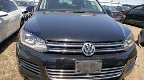 Volkswagen Touareg • 2014 • 10,000 mi
