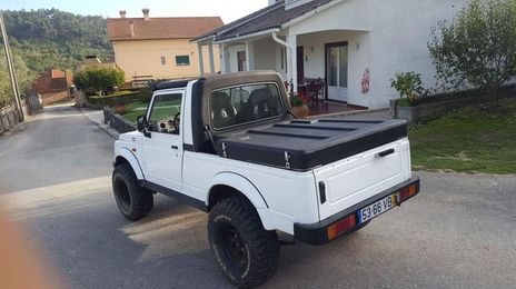 Suzuki Samurai • 2003 • 60,000 km