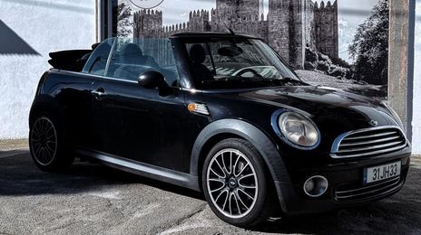 MINI Cooper Cabrio • 2010 • 160,000 km