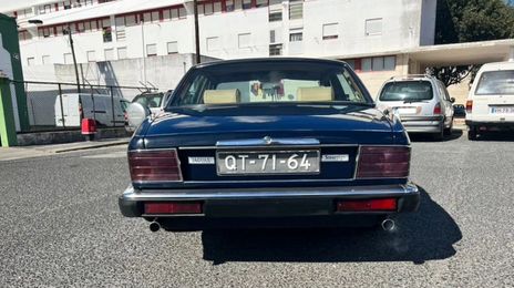 Jaguar XJ • 1990 • 114,450 km