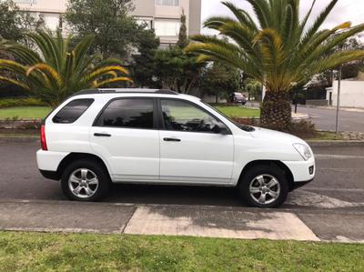 Kia Sportage • 2014 • 148,000 km