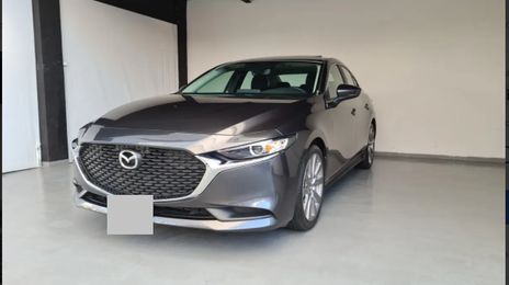 Mazda 3 • 2021 • 77,000 km