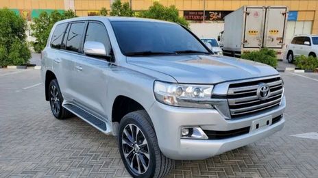 Toyota Land Cruiser • 2019 • 89 km