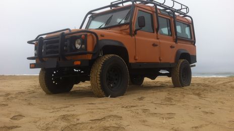 Land Rover Defender • 1985 • 71,090 km