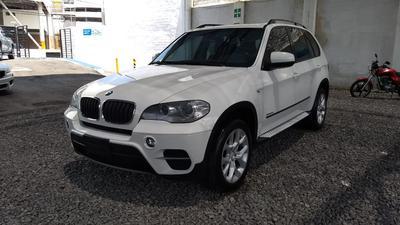 BMW X5 • 2013 • 90,000 km