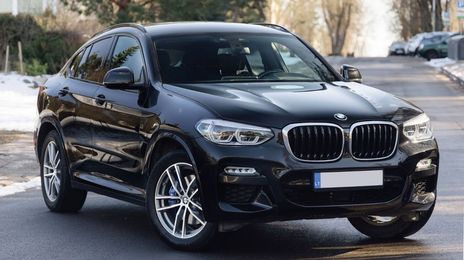 BMW X4 • 2019 • 46,988 km