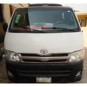 Toyota Hiace Van • 2007 • 1,110 km