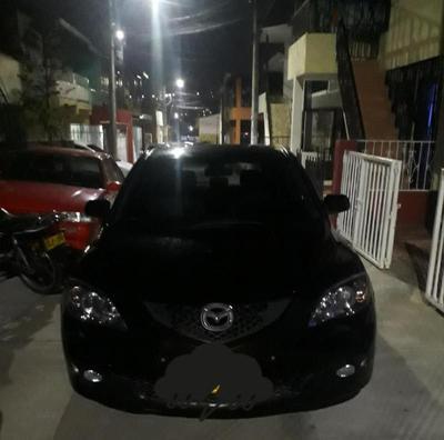 Mazda 3 • 2011 • 98,000 km