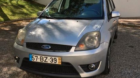 Ford Fiesta • 2006 • 90,000 km