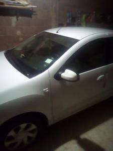 Renault Logan • 2015 • 64,000 km