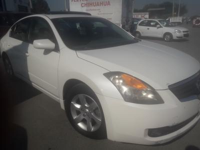 Nissan Altima • 2008 • 120,000 km