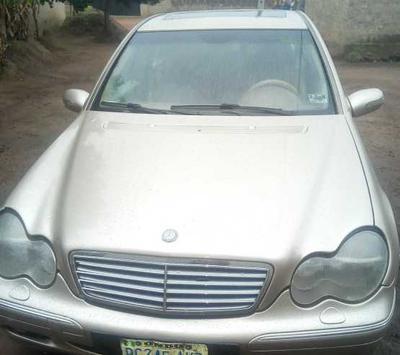 Mercedes-Benz C • 2003 • 579 km