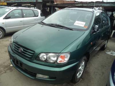 Toyota Picnic • 2004 • 52,352 km