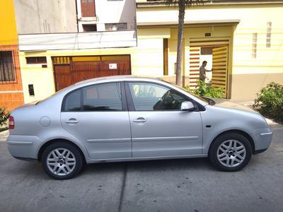 Volkswagen Polo • 2006 • 162,000 km