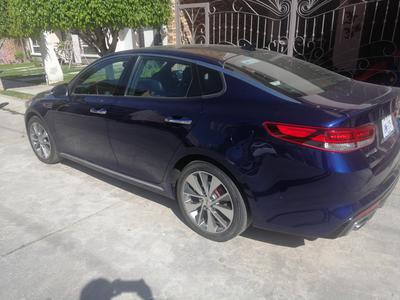 Kia Optima • 2018 • 54,900 km