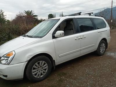 Kia Carnival • 2011 • 265,000 km
