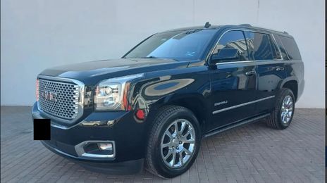 GMC Yukon • 2015 • 90,000 km