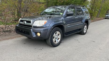 Toyota 4Runner • 2007 • 180,000 km