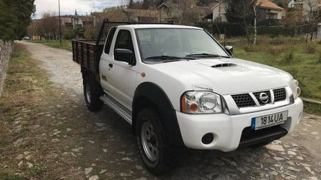 Nissan Navara • 2003 • 240,000 km